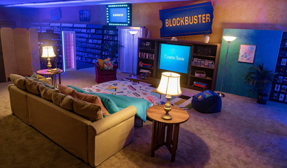 blockbuster airbnb living room