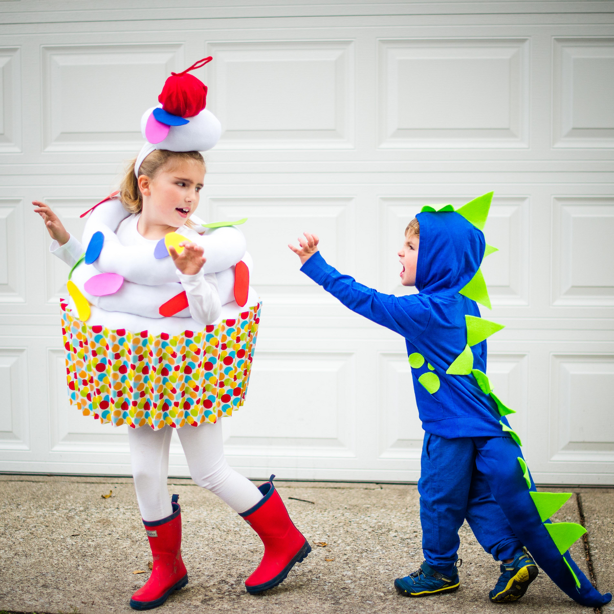 Cupcake & Dino